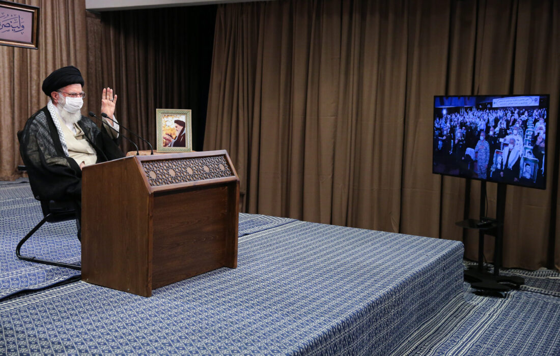 ہفتۂ ’’دفاعِ مقدس‘‘ کے آغاز پر رہبر انقلاب کا خصوصی خطاب