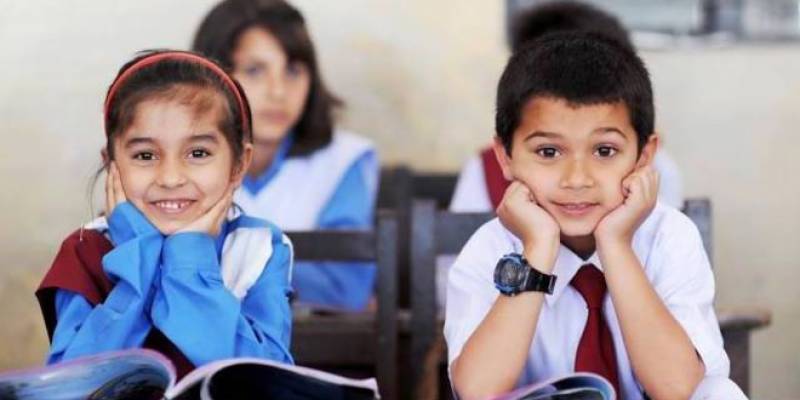 تعلیمی ادارے 6 ماہ بعد دوبارہ کھول دئے گئے
