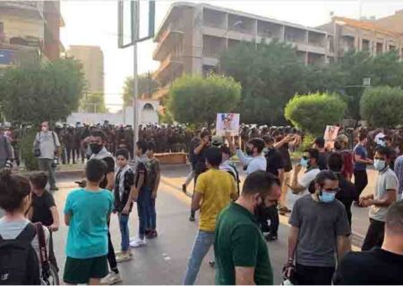 فرانس میں گستاخانہ خاکے کی اشاعت پر بغداد میں شدید احتجاج