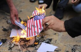 تصویری رپورٹ|قم میں معروف سائنسدان فخری زادہ کی شہادت کے خلاف احتجاج