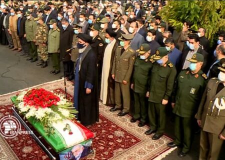 ایران کے معروف سائنسداں کی نماز جنازہ ادا، سپاہ قدس کے کمانڈر جنرل قاآنی سمیت دیگر شریک+تصاویر
