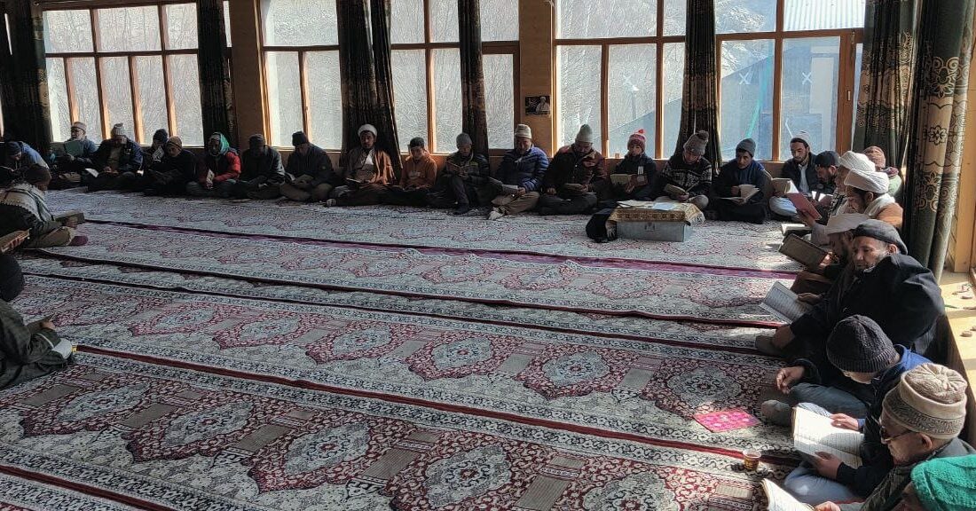مرحوم شیخ محمد آخوندی کے ایصال ثواب کیلئے حوزہ علمیہ اثنا عشریہ کرگل میں مجلس و فاتحہ خوانی کا اہتمام