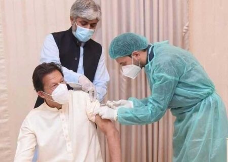 وزیراعظم عمران خان بھی کورونا وائرس کا شکار ہوگئے