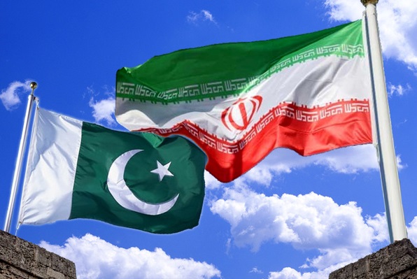 ایران نے پاکستانی مسافروں کیلئے دروازے کھول دیئے