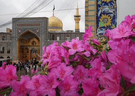 بیلا روس کی خاتون حرم مطہررضوی میں مشرف بہ اسلام