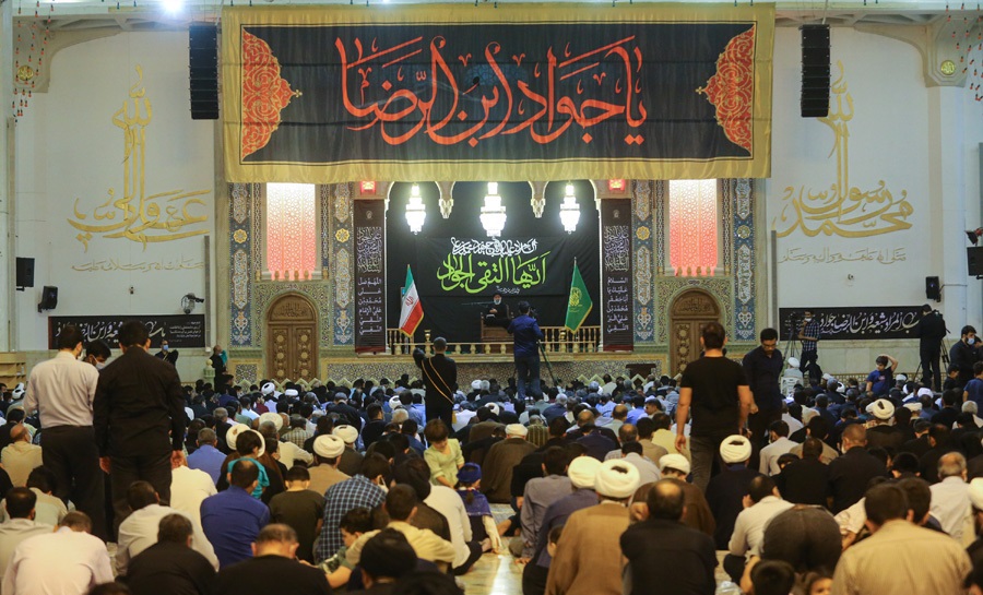 حرم بی بی معصومہ (ع) میں امام جواد (ع) کی شب شہادت پر مجلس عزا