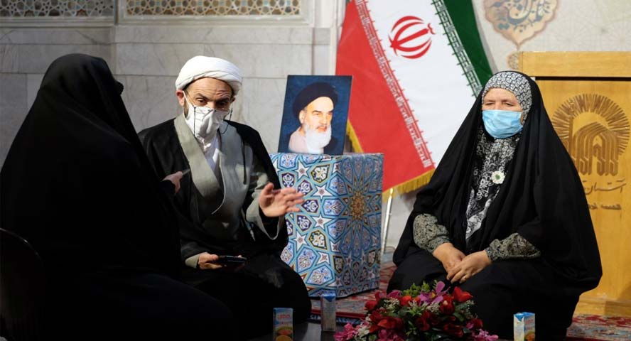 امام رضا علیہ السلام کے حرم کی زیارت سے میرے ٹوٹے دل کو سکون مل گیا ، بوسنیائي زائرہ
