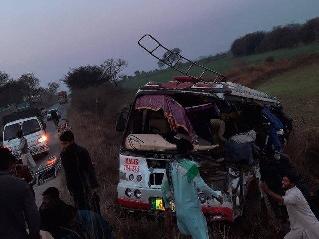 داسو ڈیم کے عملے کی بس کو حادثہ؛ 9 چینی باشندوں سمیت 13 افراد جاں بحق