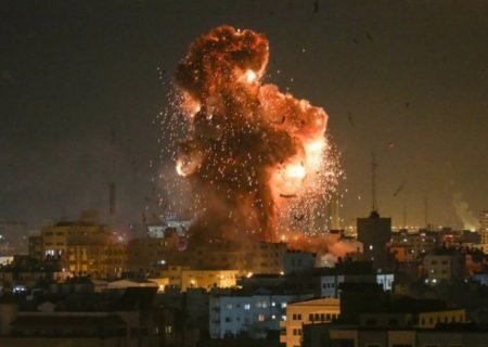 غزہ پر صیہونی حکومت کا فضائی حملہ