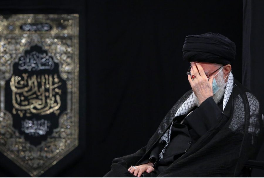 رہبر معظم انقلاب اسلامی کی موجودگي میں حسینیہ امام خمینی (ع) میں آخری مجلس منعقد