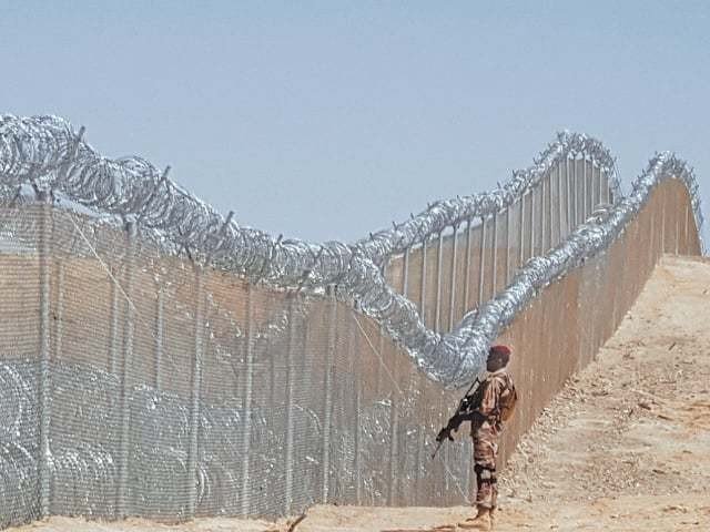 پاک افغان سرحد ایک بارپھر بند؛ پیدل آمدورفت اورتجارتی سرگرمیاں معطل