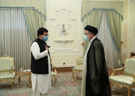 صادق سنجرانی کی نومنتخب ایرانی صدر سے ملاقات