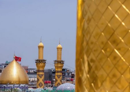 روضہ مبارک حضرت عباس(ع) میں باجماعت نماز کی ادائيگی دوبارہ شروع کی جا رہی ہے