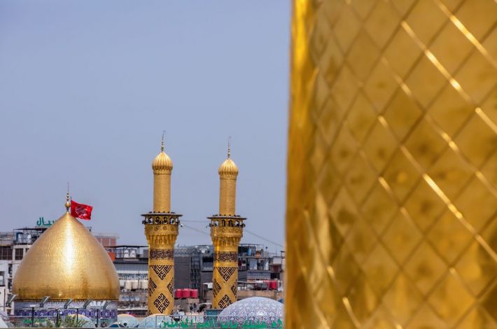 روضہ مبارک حضرت عباس(ع) میں باجماعت نماز کی ادائيگی دوبارہ شروع کی جا رہی ہے