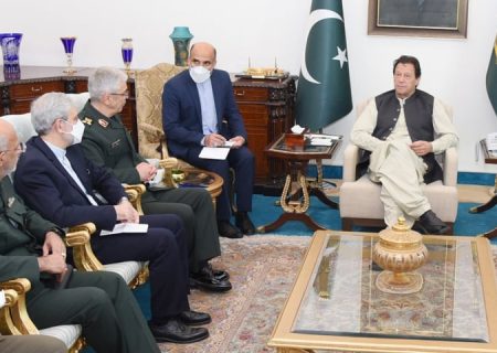 وزیراعظم عمران خان سے ایران کے چیف آف جنرل اسٹاف کی ملاقات