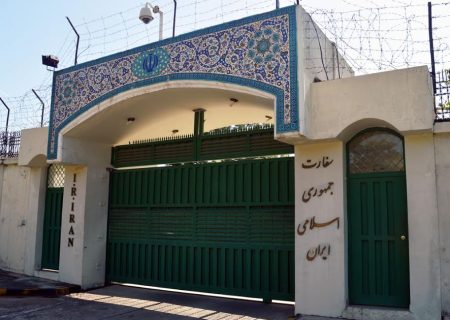 کورونا کی نئی لہر، ایران نے زائرین سمیت تمام ویزوں پر پابندی عائد کردی