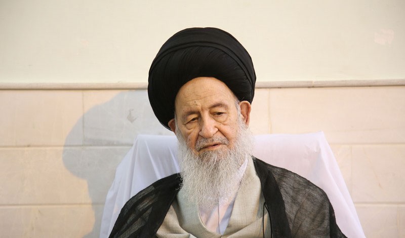 رهبر معظم انقلاب کی طرف سے آیت الله علوی گرگانی کی عیادت