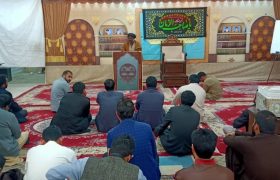 مدرسہ الامام المنتظر قم میں سانحہ پشاور کے شہدا کیلئے قرآن خوانی کا اہتمام