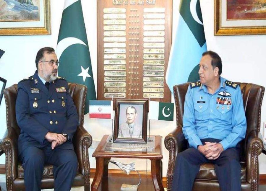 ایئر چیف مارشل ظہیر احمد بابر سدھو سے ایرانی کمانڈر  فضائیہ کی ملاقات