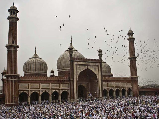 حکومت نے عید الفطر کی چھٹیوں کا اعلان کر دیا