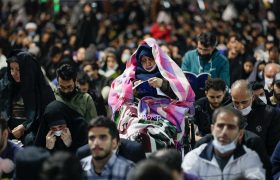 تصویری رپورٹ|حرم مطہر امام رضاؑ میں پہلی شب قدر کی مناسبت سے مؤمنین کا اللہ تعالی کی بارگاہ میں راز و نیاز