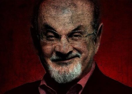 ملعون سلمان رشدی کے بولنے کی صلاحیت متاثر، ایک آنکھ ضائع ہونے کا امکان