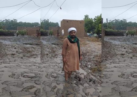 مولانا ملاح گاؤں میں مسیحا بن گئے، سیلاب زدگان کی مدد کے لئے پیش پیش+تصاویر، ویڈیو