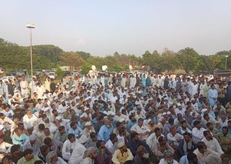 کسانوں کا مہنگی بجلی و کھاد کے خلاف اسلام آباد میں دھرنا