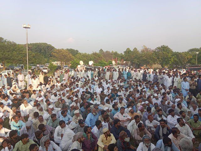 کسانوں کا مہنگی بجلی و کھاد کے خلاف اسلام آباد میں دھرنا