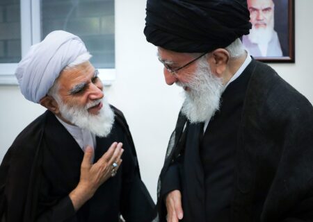 ممتاز ایرانی عالم دین آیت اللہ اختری کے انتقال پر رہبر انقلاب اسلامی کا تعزیتی پیغام