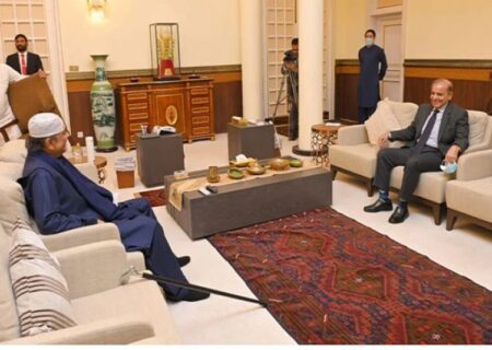 سابق صدر آصف علی زرداری کی وزیراعظم شہباز شریف سے ملاقات، ملکی صورتحال پر تبادلہ خیال