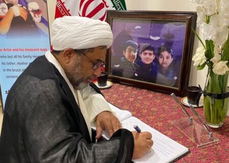 مقدس روحانی مرکز میں زائرین کو دہشتگردی کا نشانہ بنانا دین سے دشمنی اور انقلاب اسلامی کے خلاف سازش ہے
