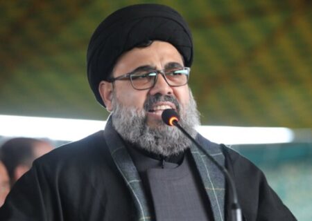 تعجب ہے ان مسلمان صحافیوں اور دانشوروں پر جو ایران میں پردہ کے خلاف استعماری تحریک کی حمایت میں بیان دے رہے ہیں،علامہ احمداقبال رضوی