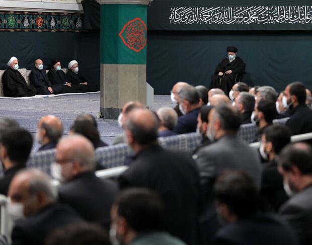 شب شہادت حضرت فاطمہ زہراؑ کی مناسبت سے حسینیہ امام خمینیؒ میں عزاداری