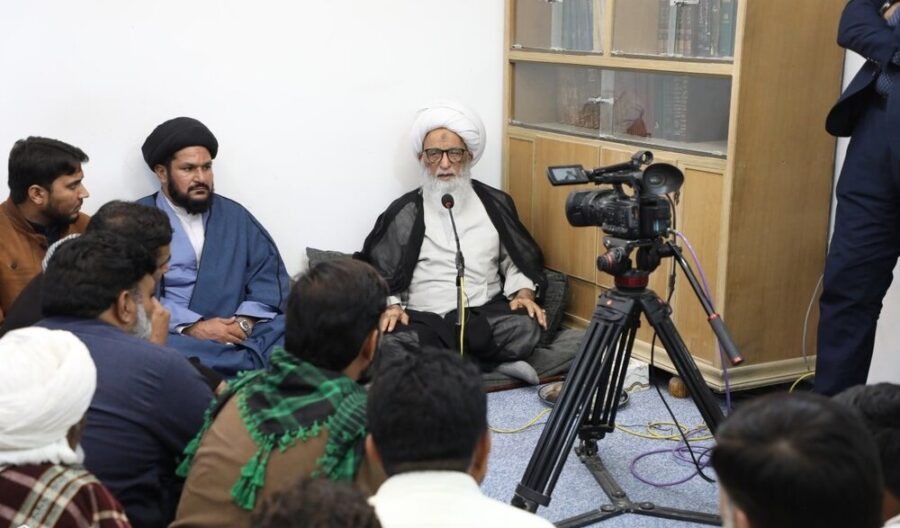پاکستان اور ہندوستان کے زائرین کی آیت اللہ العظمی حافظ بشیر نجفی سے ملاقات