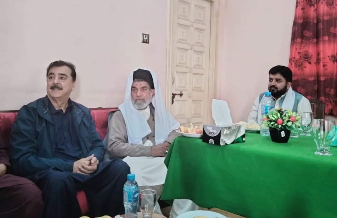 سابق وزیراعظم سید یوسف رضا گیلانی کی جامعہ مخزن العلوم شیعہ میانی آمد