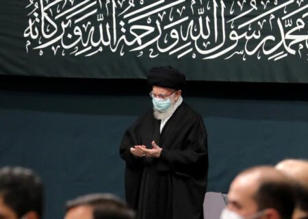 حضرت فاطمہ زہرا کی شہادت کی مناسبت سے حسینیہ امام خمینی میں عزاداری کی آخری مجلس
