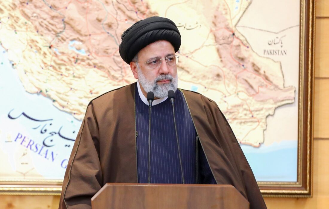 دنیا کو میزائلوں کے ذریعے حیرت زدہ کرنے والی فوج پر ہمیں فخر ہے، ایرانی صدر رئیسی