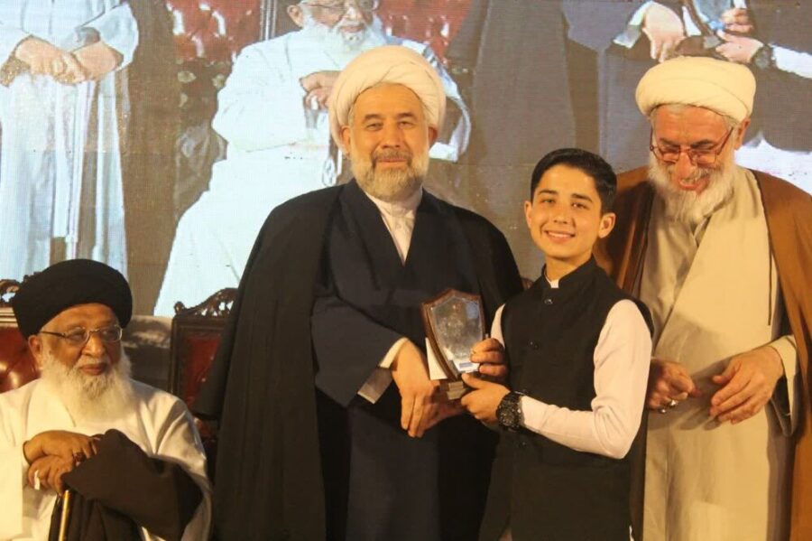 مدرسہ دارالقران امام خمینی کے حافظ القرآن علیان حیدر نے حفظ قران میں پہلی پوزیشن حاصل کیا