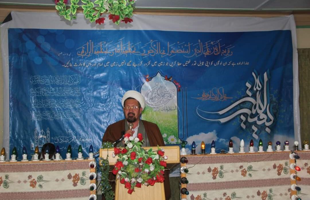 ولادت باسعادت امام مہدی ع کی مناسبت سے جامعہ امام صادق میں جشن منعقد