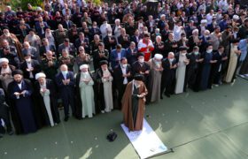 رہبر معظم انقلاب اسلامی کی امامت میں نماز عید الفطر ادا کردی گئی