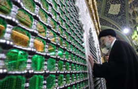 روضۂ حضرت زینب (ع) پر صدرِ ایران کی حاضری+ ویڈیو