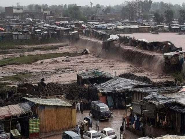 خیبرپختونخوا اور پنجاب میں بارشوں سے تباہی، 16 افراد جاں بحق اور 142 زخمی