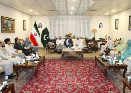 فارسی زبان پاکستان ایران کے درمیان موجود ثقافتی رشتوں کو مضبوظ بنانے میں اہم کردار ادا کر رہی ہے