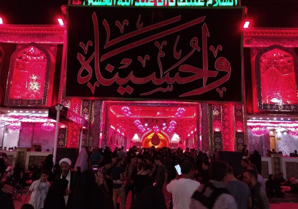 زیارت اربعین کے ذریعے امام حسین (ع) سے محبت اور انتظار امام مہدی (ع) میں قوی رابطہ
