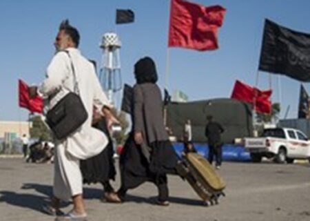 پاکستانی زائرین خصوصی ٹرین کے ذریعے کرمان روانہ