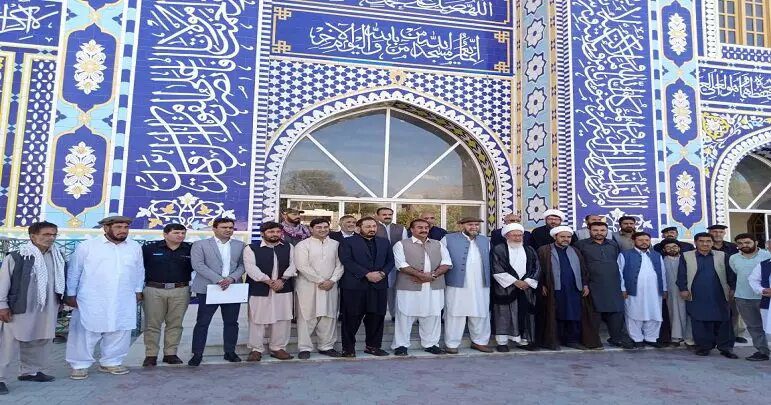 وزیر داخلہ شمس لون کی سربراہی میں پارلمانی امن کمیٹی کے وفد نے امامیہ جامع مسجد سکردو کا دورہ کیا