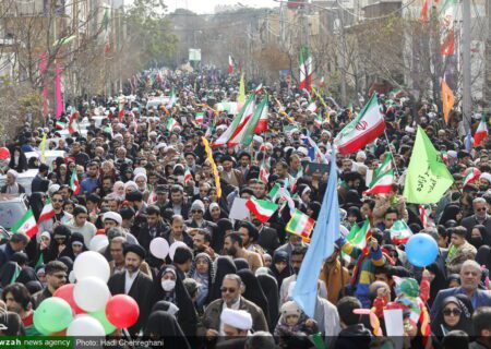 انقلاب اسلامی ایران کے ۴۵ویں جشن آزادی میں لاکھوں افراد کی شرکت