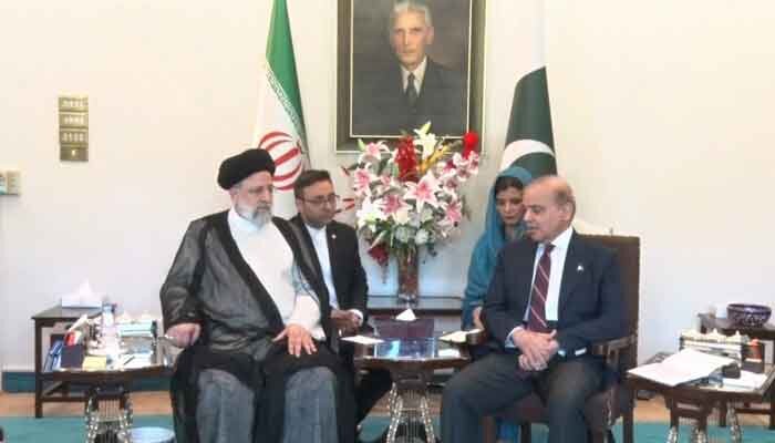 ایرانی صدر اور وزیر اعظم شہباز شریف کی ملاقات، دہشتگردی کیخلاف مشترکہ کوششوں پر اتفاق