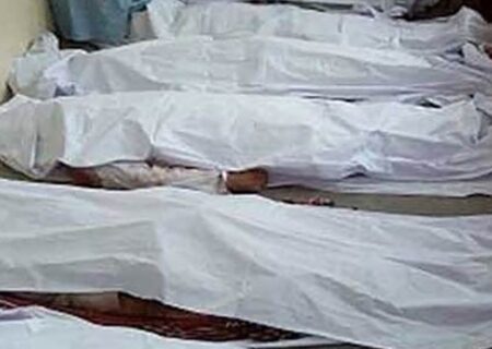 کوئٹہ سے تفتان جانیوالی بس سے 9 مسافروں کو اتار کر قتل کردیاگیا، نوشکی میں بھی 2 افراد قتل